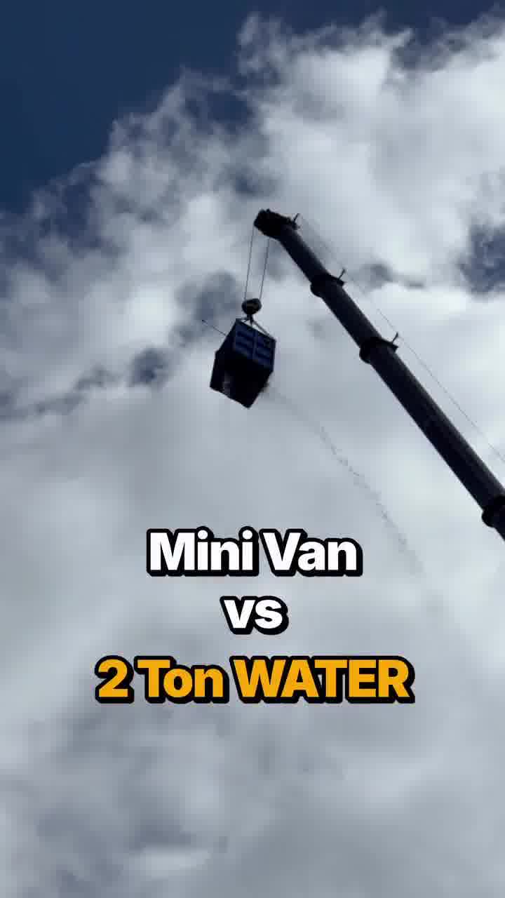 מיני ואן נגד 2,000 ליטרים של מים - מי מנצח ומה אתם אומרים לביטוח?