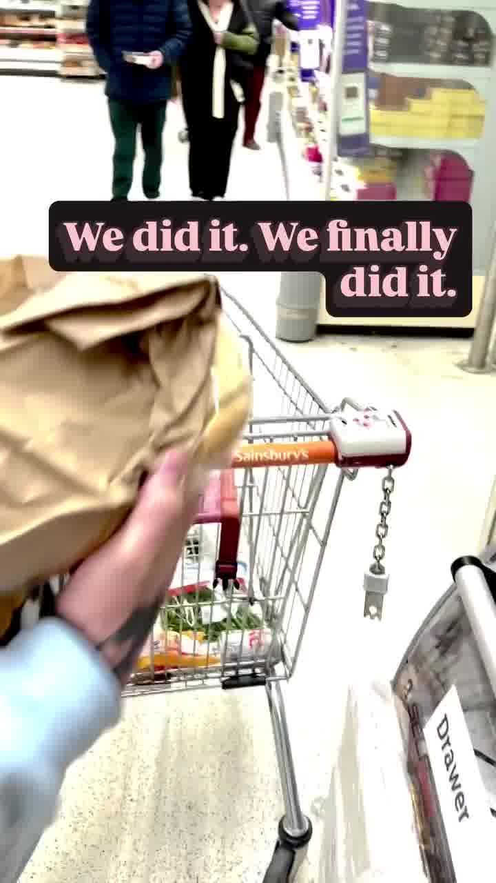 "יש אנשים שפשוט רוצים לראות את העולם נשרף". אלפרד המשרת