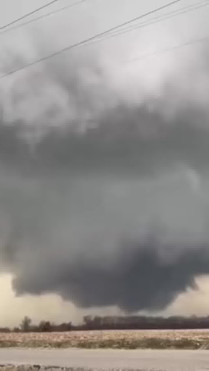 ואנחנו התרגשנו מביירון. תיעוד התפתחות סופת טורנדו באוהיו