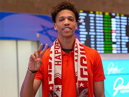 אדוורדס נחת: „שואפים לזכות ביורוליג”