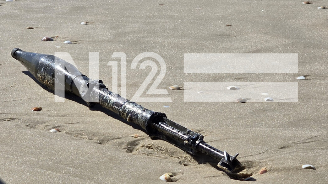 נפל של טיל RPG נשטף לחוף בזיקים נפל של טיל RPG נשטף לחוף בזיקים