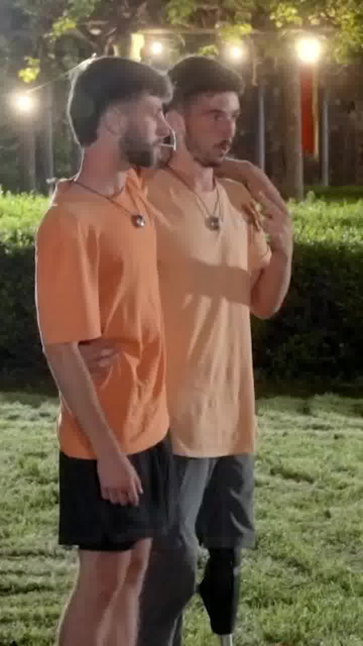 עשו את זה שוב: עמרי ואיתי מגיעים במקום הראשון בקטע המירוץ של קרואטיה - כשברקע זיקוקים