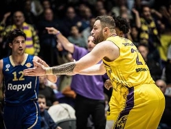 (עודד קרני) (צילום: ספורט 5)