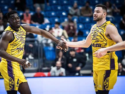 למרות הפיגור הגדול, הם לא התייאשו (עודד קרני)