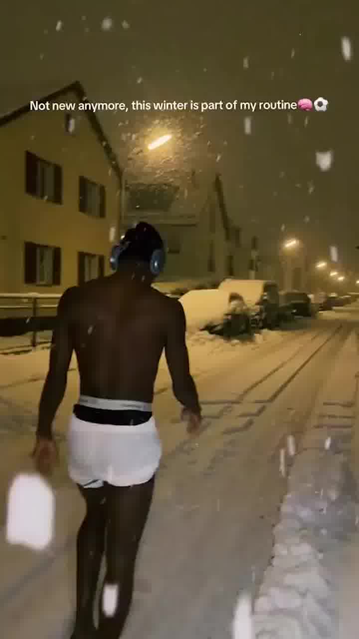 ניקולאס ג'קסון, שחקן באיירן מינכן, מוכיח איך באמת שומרים על עצמך בליגה הגרמנית הקשוחה