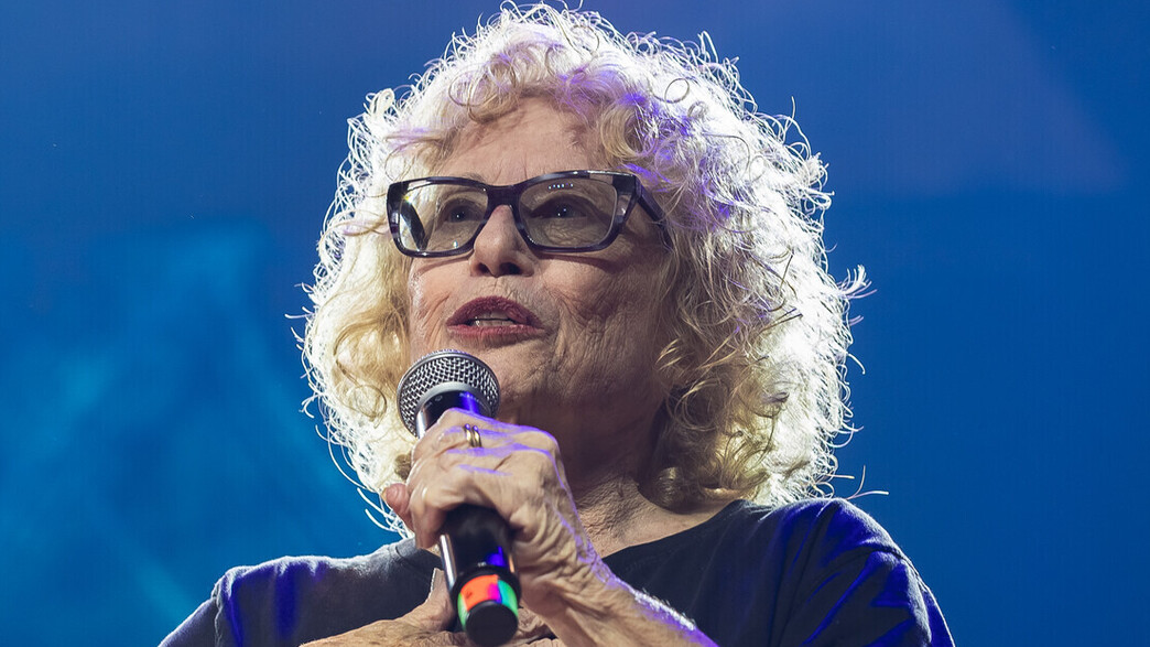 חוה אלברשטיין במופע המחווה לאלבום "כמו צמח בר", פס חוה אלברשטיין במופע המחווה לאלבום "כמו צמח בר", פס