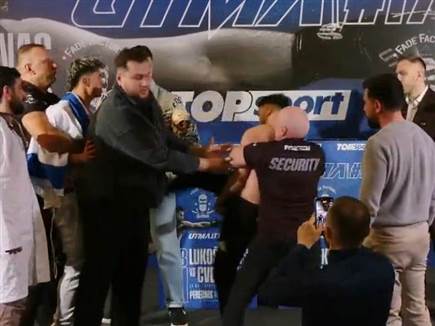 רגע הבעיטה (צילום מסך)