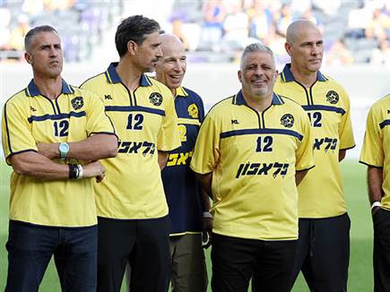 רטרו עם מסר למצב של מכבי ת&ldquo;א (אלן שיבר) (צילום: ספורט 5)