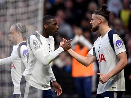 אך קולו מואני איזן במהרה (GETTY)