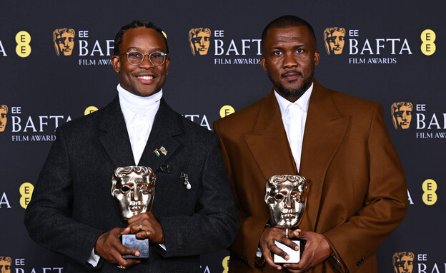 ווייל דייוויס, אקינולה דייוויס ג'וניור (צילום: Joe Maher, BAFTA/Getty Images for BAFTA) ווייל דייוויס, אקינולה דייוויס ג'וניור (צילום: Joe Maher, BAFTA/Getty Images for BAFTA)