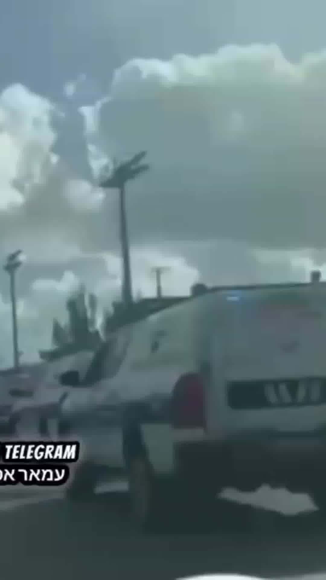 כוחות משטרה גדולים מחוץ לכפר כנא, נערכים לגל מעצרים של חשודים במעורבות באירועים האחרונים