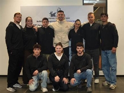 פלצ'יק בתמונה קבוצתית (צילום: עידן מרזוק) (צילום: ספורט 5)