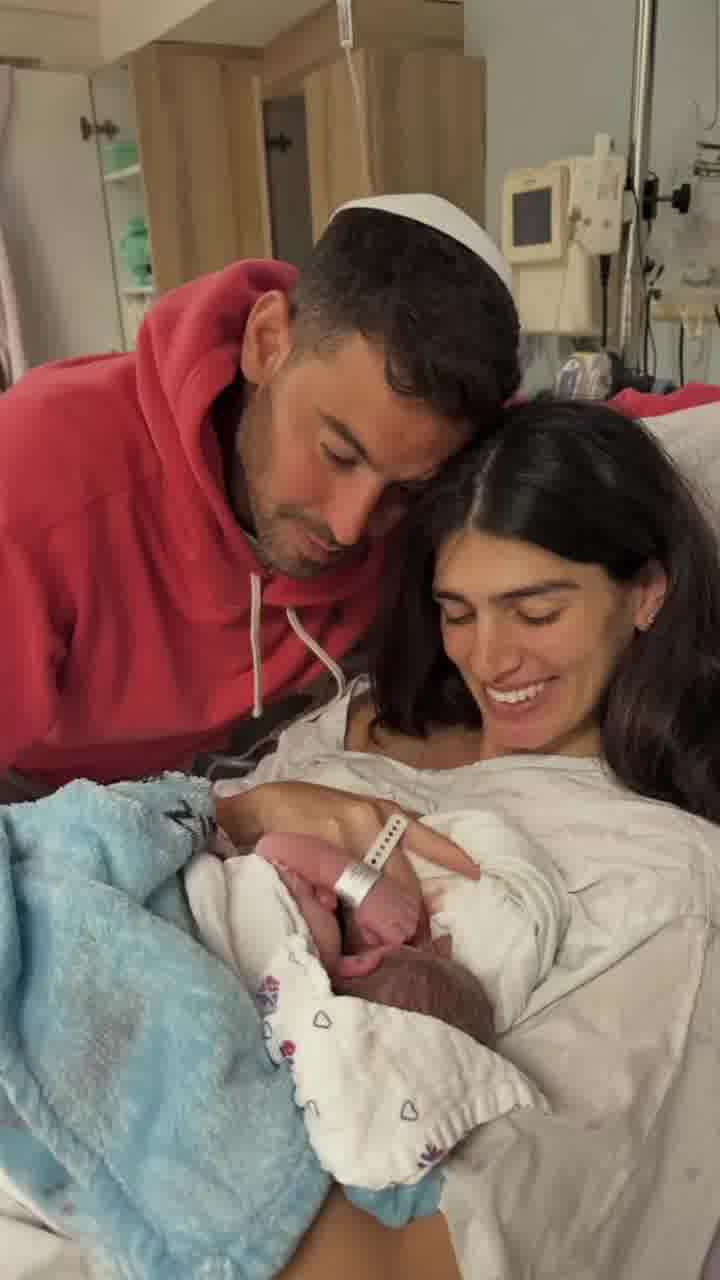 "לביאה שלי, אני מעריץ שלך":
עמרי בן נתן ואשתו אופק 
הביאו לעולם ילד ראשון