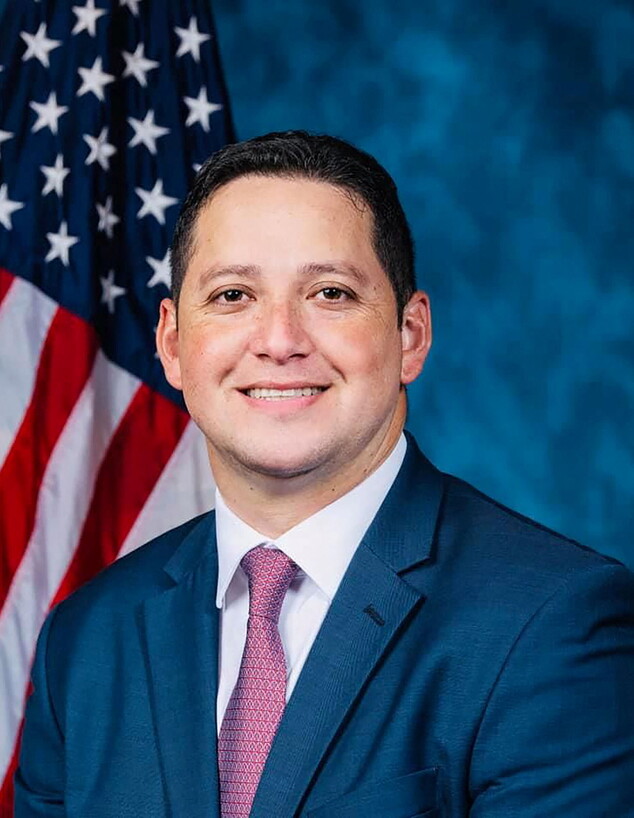 המחוקק הרפובליקני טוני גונזלס מטקסס המחוקק הרפובליקני טוני גונזלס מטקסס