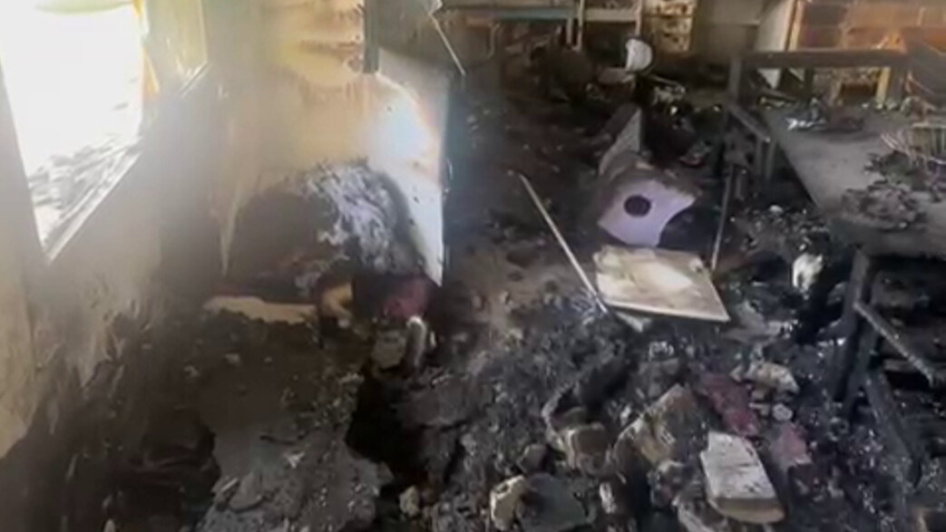 מבנה שהוצת בגן לאומי כורזים מבנה שהוצת בגן לאומי כורזים