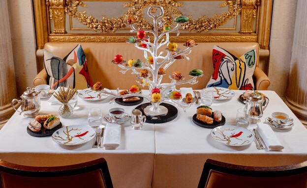 סדריק גרולה, מסעדת דאלי