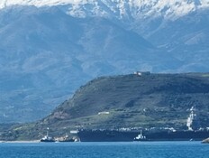 תמונות ראשונות מכרתים: ה"פורד" יצאה - ומתקרבת לישראל
