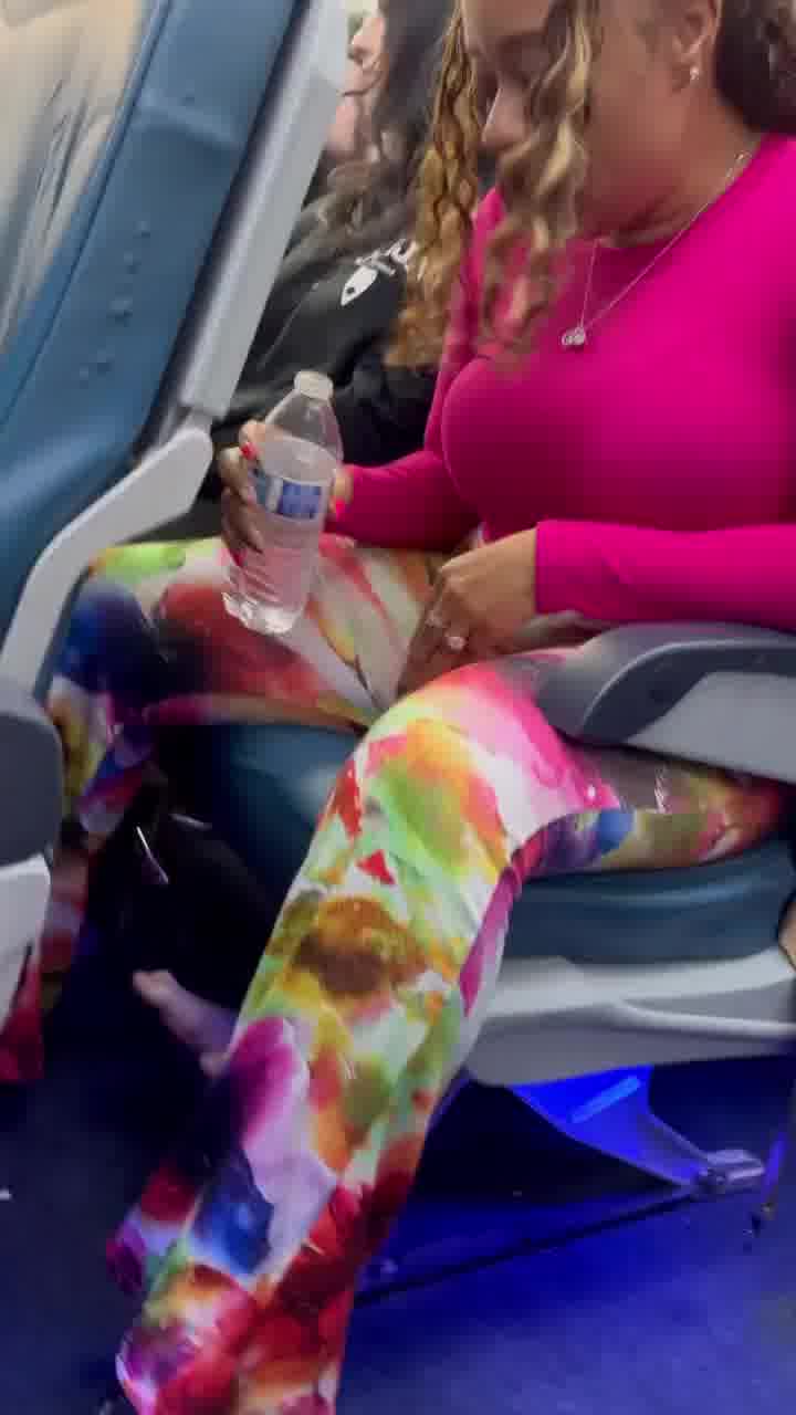 מהלך נאה מאוד של הגברת. מהלך שאנחנו לגמרי נאמץ לטיסה הבאה שלנו