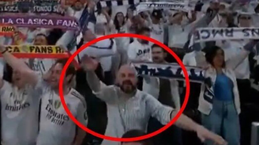 אוהד ריאל מדריד מצדיע במועל יד