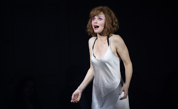 חני פירסטנברג, מתוך "קברט" חני פירסטנברג, מתוך "קברט"