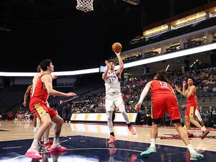 (Photo by Mercedes Oliver/NBAE via Getty Images) (צילום: ספורט 5)