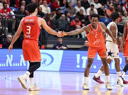 שהציל אותה בגדול (צילום: אלן שיבר)