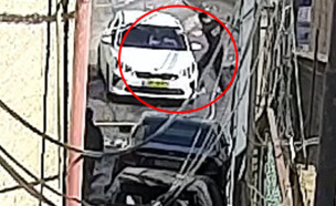 תיעוד הדקירה (צילום: דוברות המשטרה)