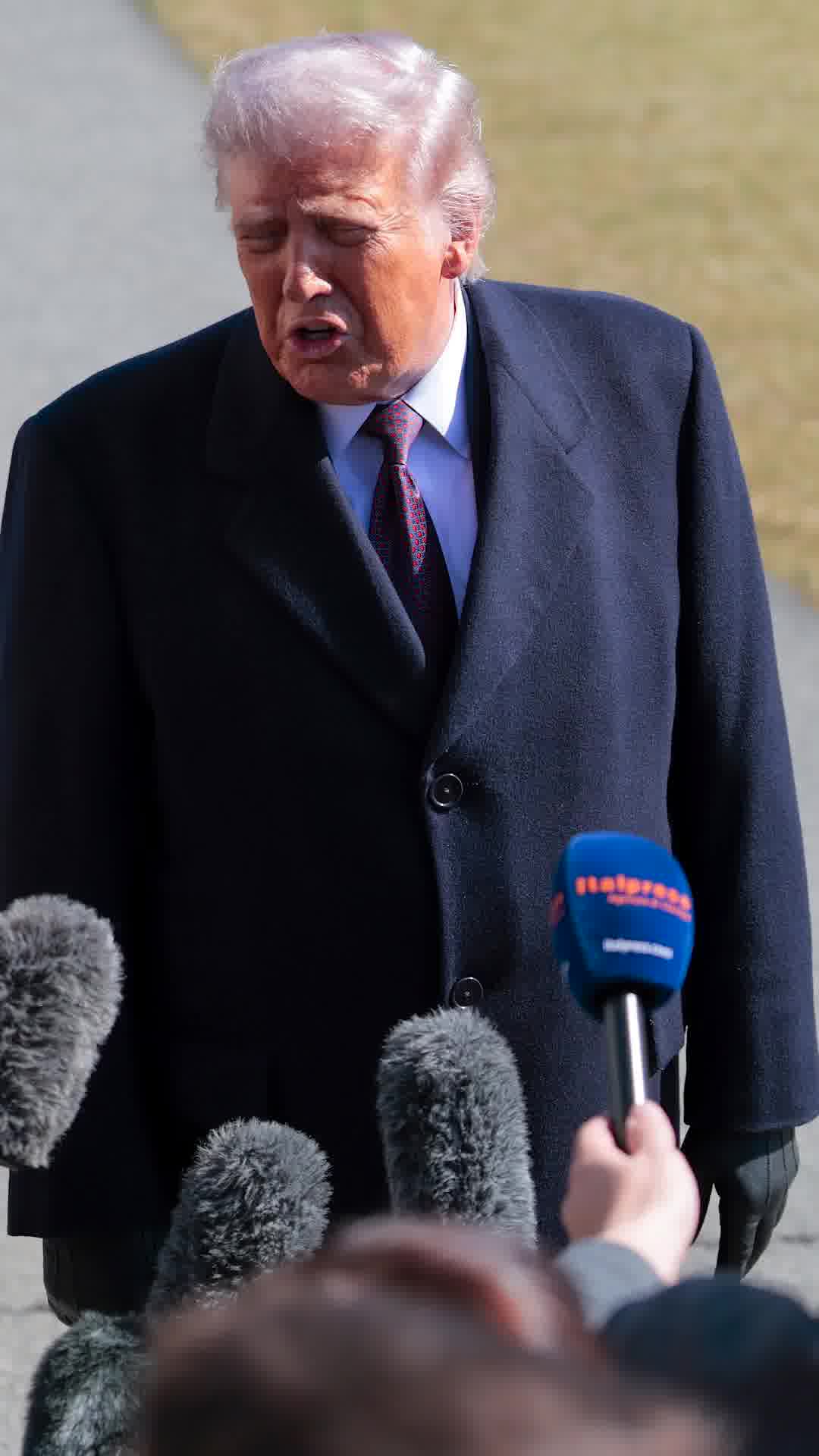 טראמפ: אני רוצה לעשות עסקה עם איראן
