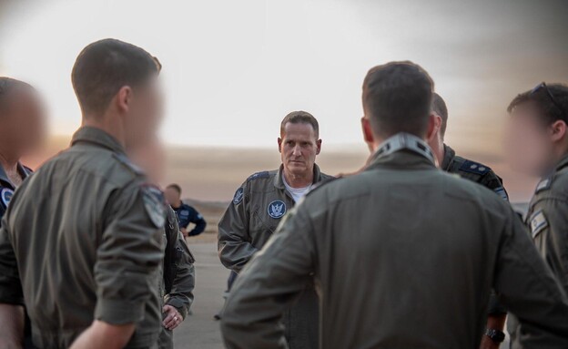 מפקד חיל האוויר תומר בר מפקד חיל האוויר תומר בר