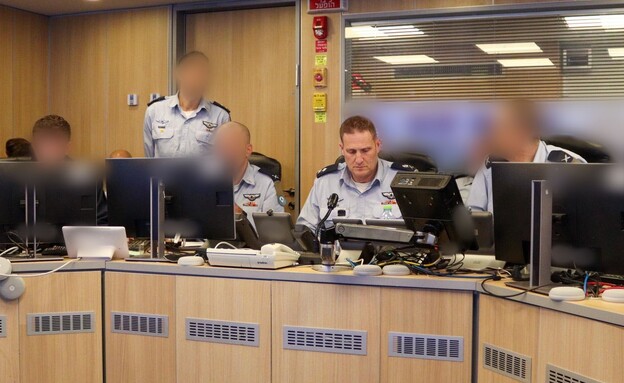  מפקד חיל האוויר, אלוף תומר בר, במהלך התקיפות בבור