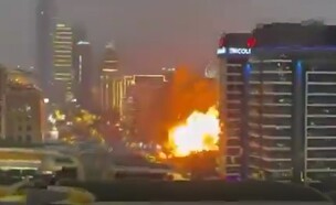 תיעוד פגיעת כטב"ם איראני בדובאי (צילום: לפי חוק 27א׳ לזכויות יוצרים)