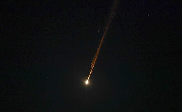 יירוטים במרכז יירוטים במרכז