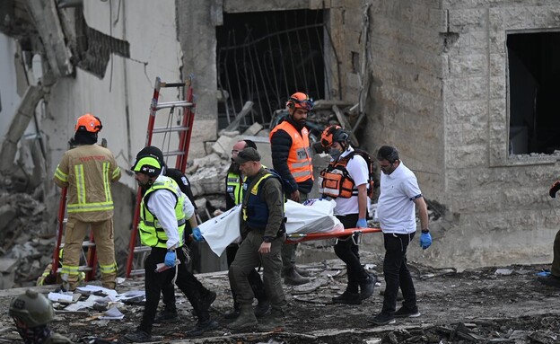 זירת הנפילה  (צילום: יואב דודקביץ', TPS)