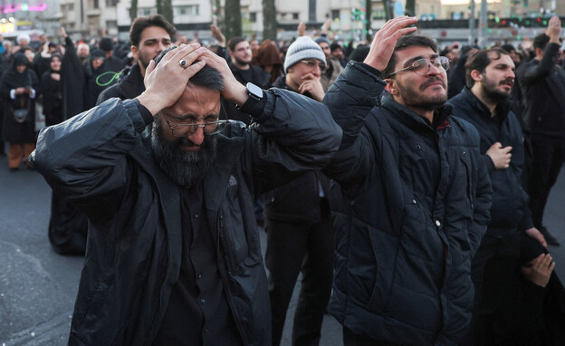 תומכי המשטר באיראן בקריאות נקמה על מותו של האיתללוה ח'אמנאי