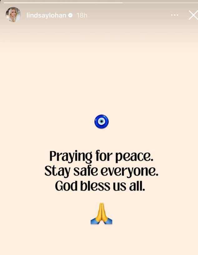 לינדזי לוהן דואגת לינדזי לוהן דואגת