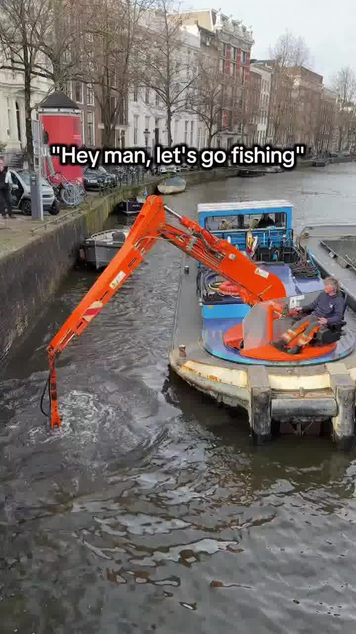 POV: יצאת לדוג בתעלות של אמסטרדם