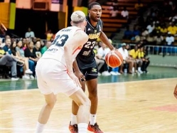 (FIBA) (צילום: ספורט 5)