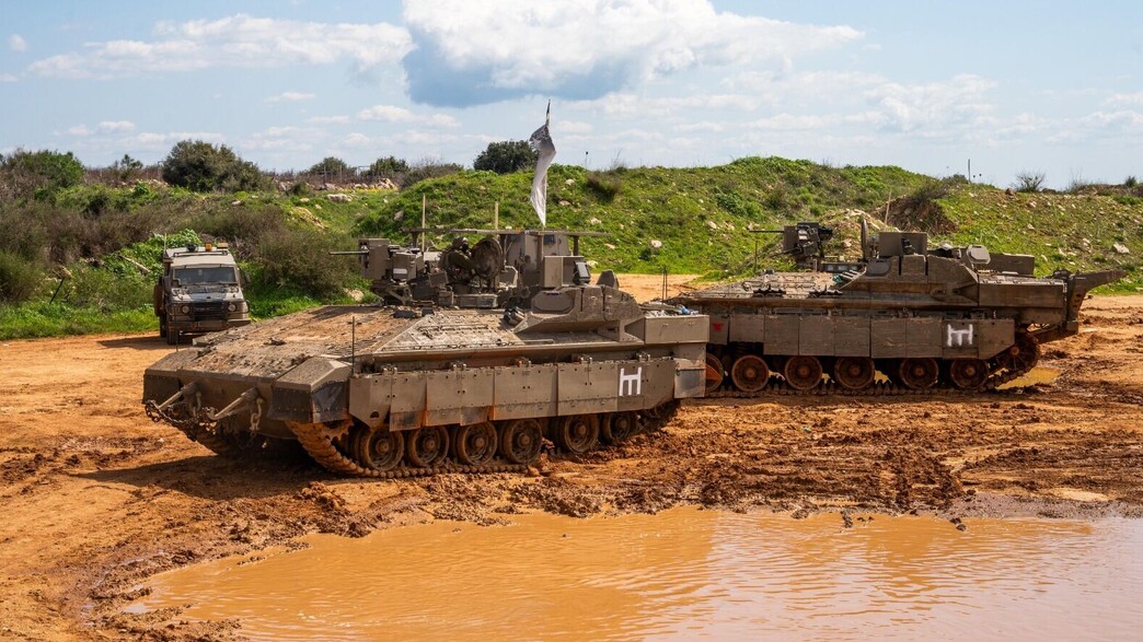 כוחות צה"ל בגבול לבנון במבצע נגד חיזבאללה במקביל לתקיפות באיראן