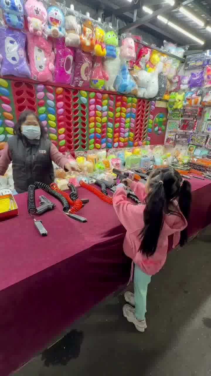 בואו נקווה שהיא תהיה בצד שלנו