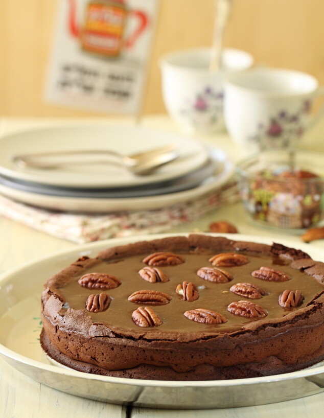 עוגת שוקולד, קרמל ופקאן - אורך עוגת שוקולד, קרמל ופקאן - אורך