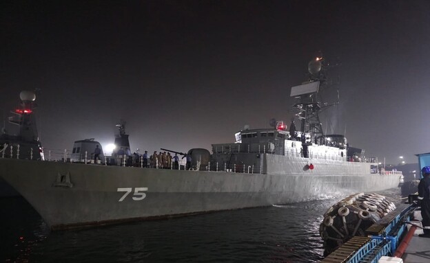 ספינת המלחמה האיראנית DENA שהוטבעה מול סרי לנקה ספינת המלחמה האיראנית DENA שהוטבעה מול סרי לנקה