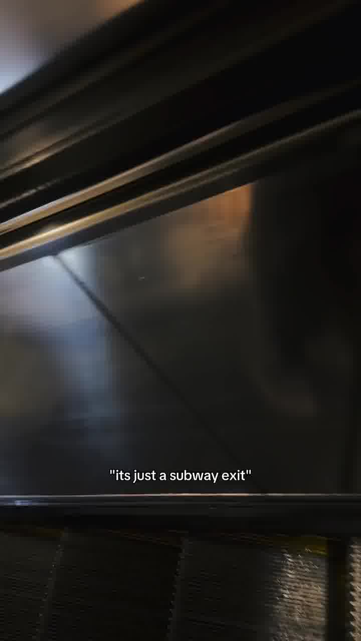 "הגעת לכנסייה שנראית כמו משהו משר הטבעות? אתה במקום"