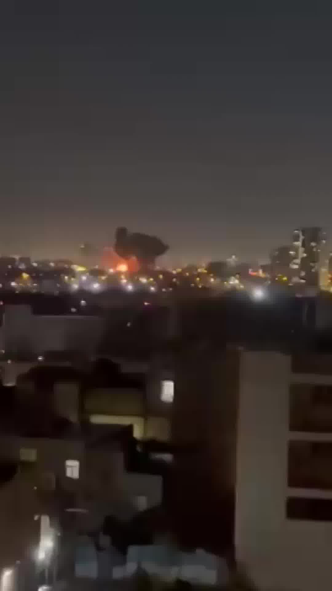 טהרן בלהבות