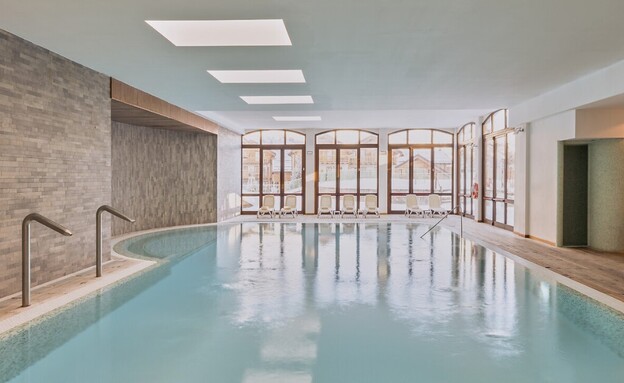 בריכה קלאב מד פראג'לטו ססטרייר 