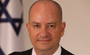 השופט דן באומן