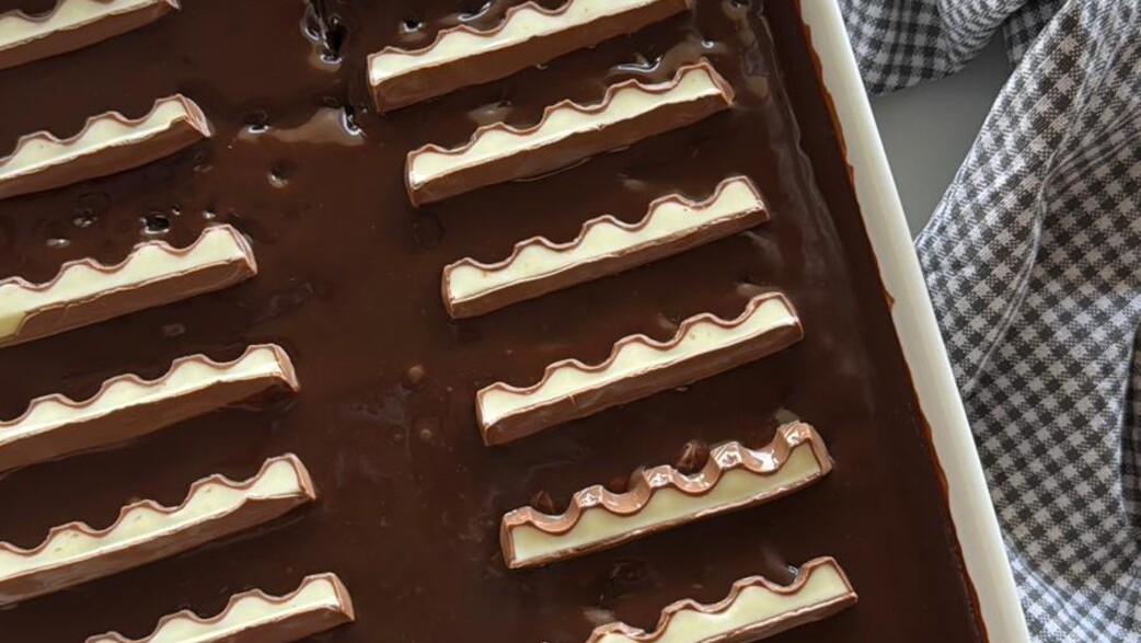 עוגת שוקולד קינדר חמה