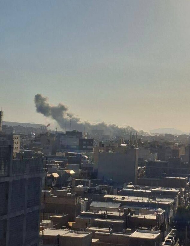 תקיפת מפקדות צבאיות בקום