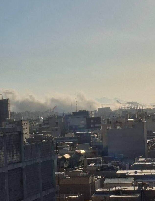 תקיפת מפקדות צבאיות בקום