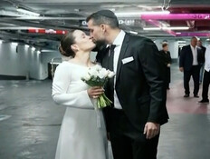 בצל האזעקות: חתונה בחניון התת קרקעי בתל אביב (צילום: חדשות)