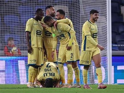 הזרים שבו למדינותיהם (מאור אלקסלסי) (צילום: ספורט 5)